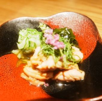 せせりの照り焼きと胡瓜のカボス酢掛け