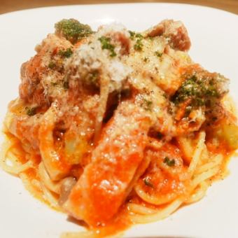 잘 익은 토마토와 제철 야채 치즈 파스타