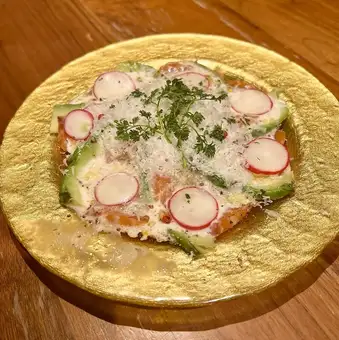 波隆那肉醬義大利麵配三種蘑菇和一顆溏心蛋