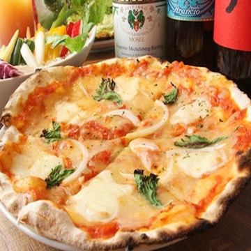 2 hours of all-you-can-drink + 9 dishes ⇒ 4000 yen! ◆ Comes with your choice of pizza! ◆