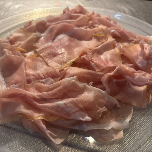 切り立て！ヨーロッパ産9ヶ月熟成生ハム