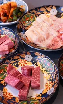 【特選コース】お一人様9,800円◆極上肉を牧場直送で仕入れ、特別価格で堪能できるフルコース!