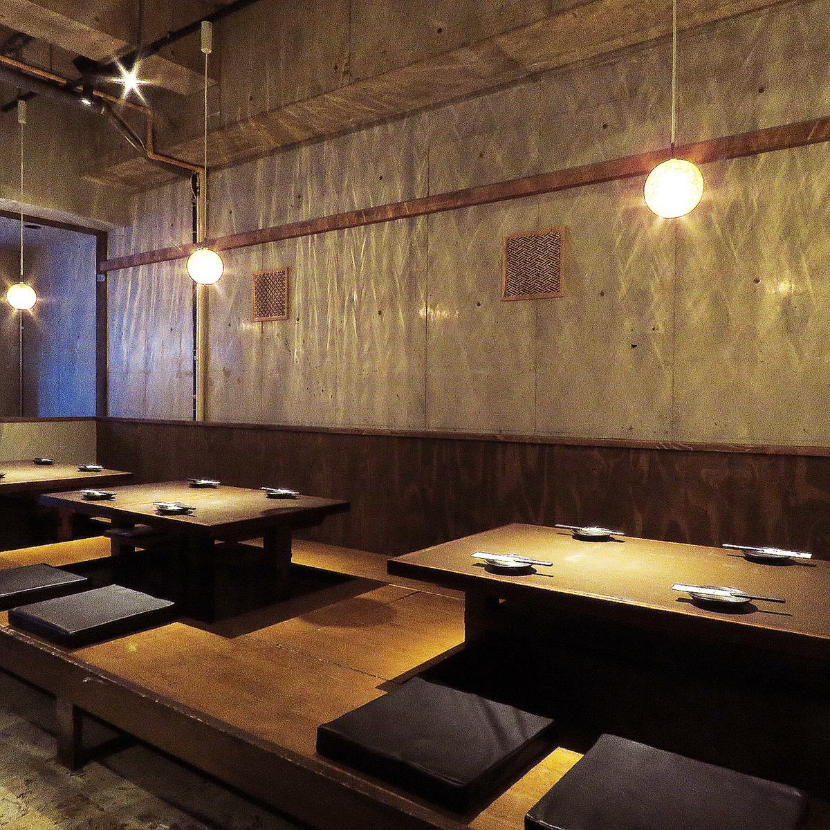 ゆったりとした掘りごたつ席はデートや女子会におすすめ♪