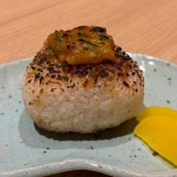 Grilled rice balls with green onion and miso