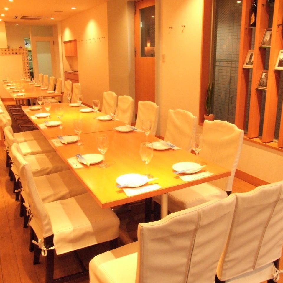 Table seating can be arranged freely. Private party for 20-36 people (standing party up to 45 people)
