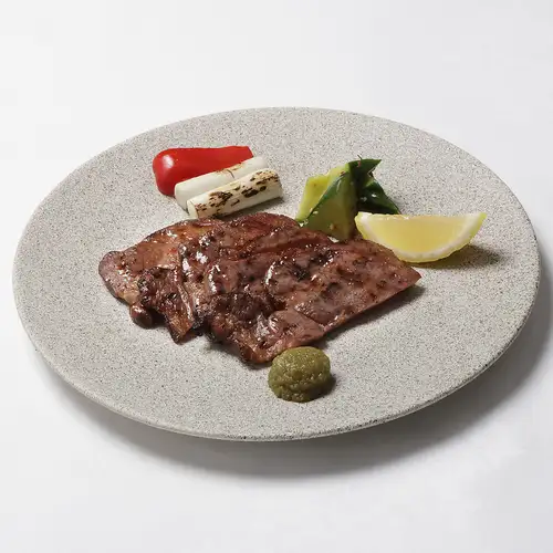 Grilled thick-cut beef tongue