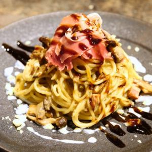 Prosciutto and mushroom carbonara
