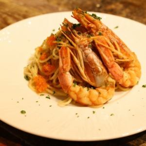 Red shrimp and flying fish peperoncino