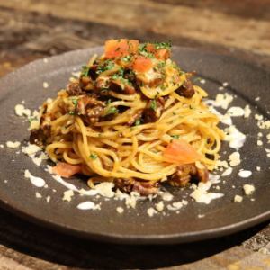 Beef, pork and chicken ragout pasta