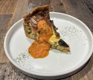 キッシュ～トマトクリームソース～