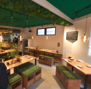 【貸切可能 (※ご予算や人数は直接ご相談ください♪)】当店では貸切も承っております。各種宴会やパーティーにぜひご利用ください！最大宴会収容人数：60名様の広々とした店内で、思いっきりお楽しみいただけますよ☆緑と木の温もりを感じるオシャレな空間のなかで、素敵なひとときを♪