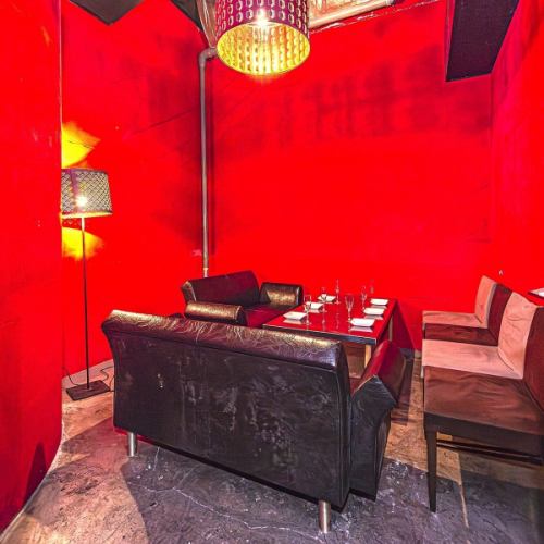 様々なシーンに対応した個室をご用意しています！