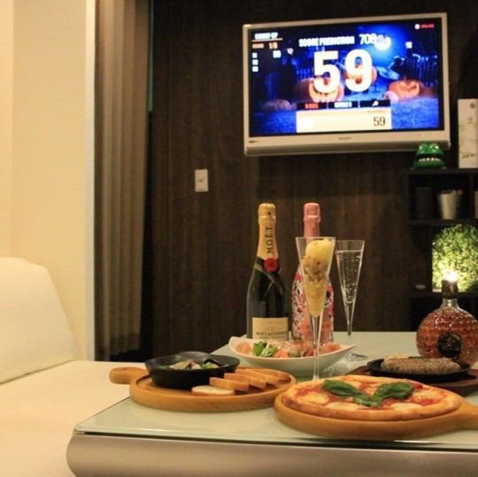 You can enjoy it with your friends in a private room without any hesitation.