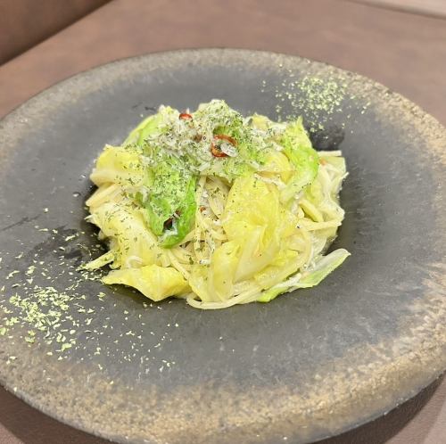 시라스와 봄 양배추 페페론 치노