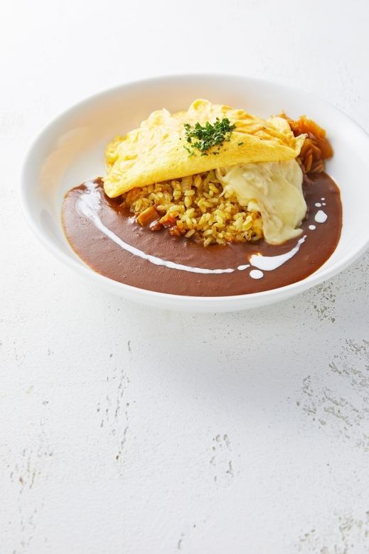 European style curry cheese in omelette rice