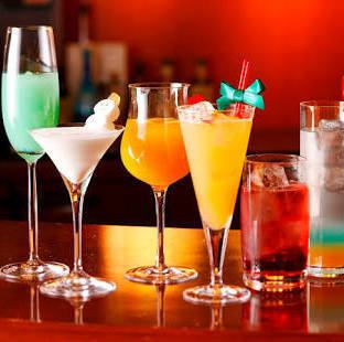 Enjoy a wide variety of cocktails at the bar counter♪