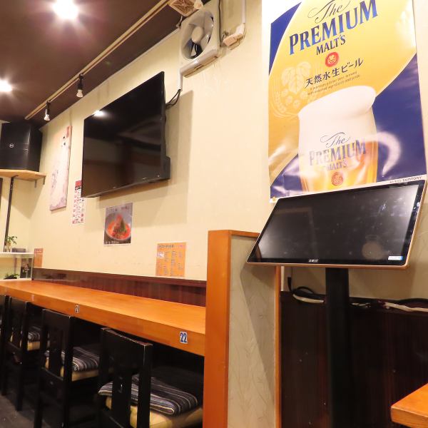 最大24名収容可能の個室完備！会社帰りに、学校帰りに、サクっと食べ飲みにぴったり★4名様からご利用できる個室もございます！