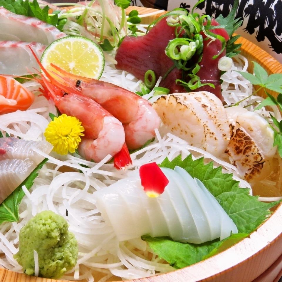 Breaking the limit! A bucket of 7 kinds of fresh Setouchi fish sashimi for 1,430 yen (tax included)!