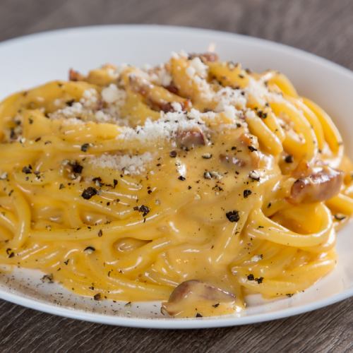 濃厚カルボナーラ