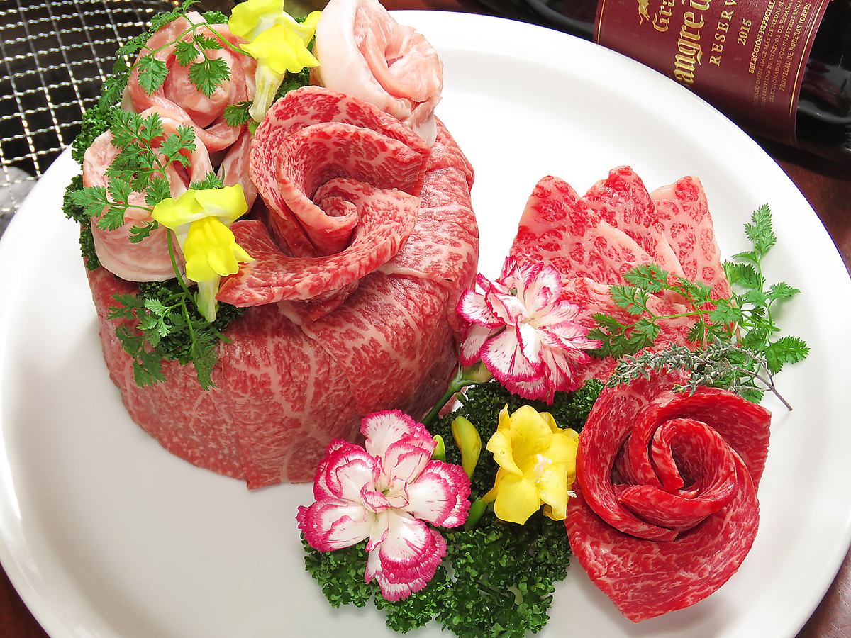 New anniversary course! Celebrate with a meat cake☆