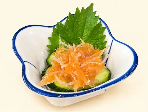 梅花水晶 / 採用 100% 鯊魚軟骨製成