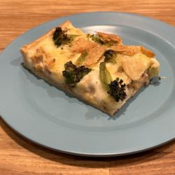 국산 닭과 브로콜리 크림파이