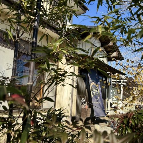 一軒家がまるまる飲食店になっております！