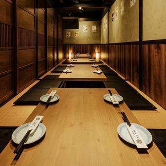 掘りごたつの完全個室ご用意!!4名様×3卓、6名様×2卓ございます♪天文館通駅で宴会はとり酒場で決まり!