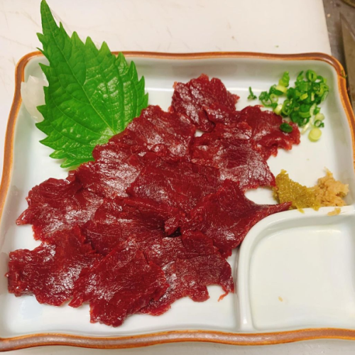 地鶏のほか馬肉・和牛◎