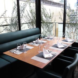 It can be used both indoors and on the terrace!