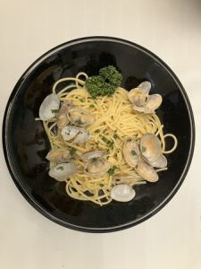 Vongole Bianco 配大量蛤蜊