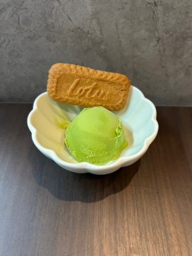 Matcha ice cream