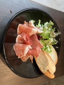 Raw ham salad