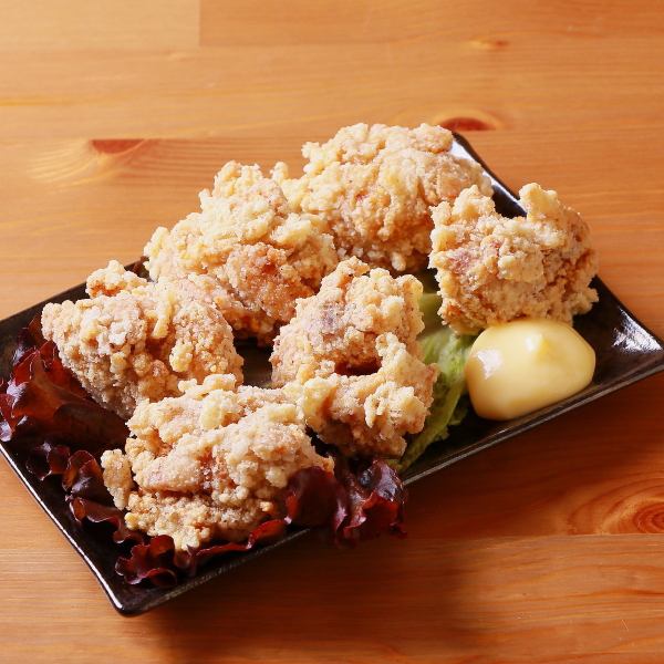 イチから仕込んだ「唐揚げ」は、ニンニクと生姜の効いたオリジナルの味付け☆