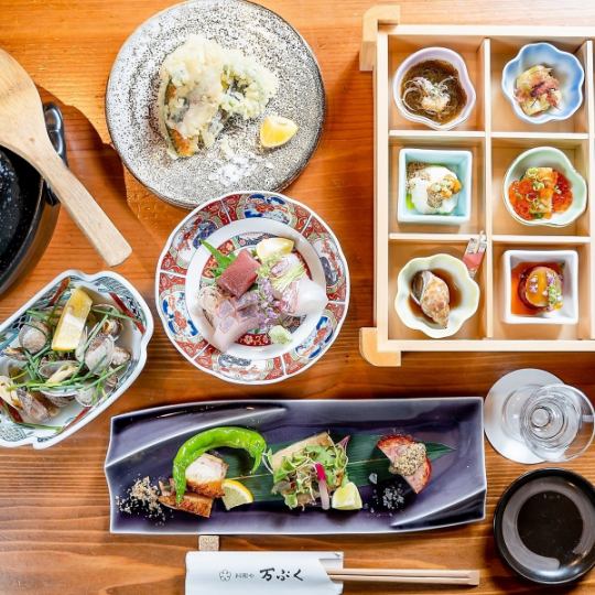 May-June {Take Course 120 minutes all-you-can-drink} Kisu and lotus root tempura / Assorted sashimi (8 dishes in total) 5,500 yen (tax included)