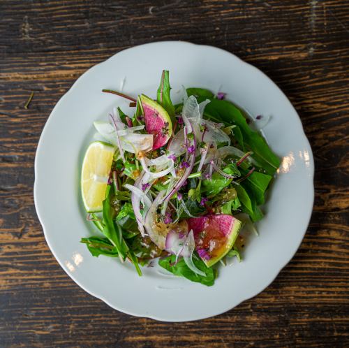 最后配上一份装饰沙拉（免费）