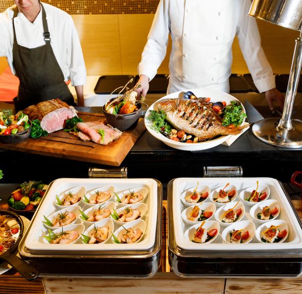 【当店の衛生対策】お料理は「個別盛り」を中心としたスタイルでご提供。季節ごとの食材を使った旬の味覚がずらりとならんだブッフェスタイルのランチです。デザートも種類豊富に取り揃えております。　お好きなものをお好きなだけ食べ放題♪