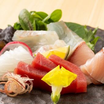 握り鮨・焼き物を堪能♪厳選した鮮魚と四季料理を味わう『おまかせ料理６品』5000円（税込）