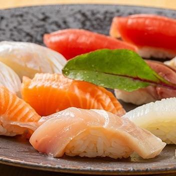 ≪当店自慢！お寿司≫お寿司各種ございます！贅沢8種まで選んでいただきます♪