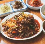 Buyeo set meal (stir-fried beef bulgogi)