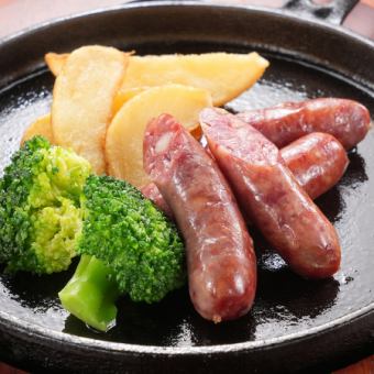 鹿肉と猪肉のソーセージ盛り合わせ