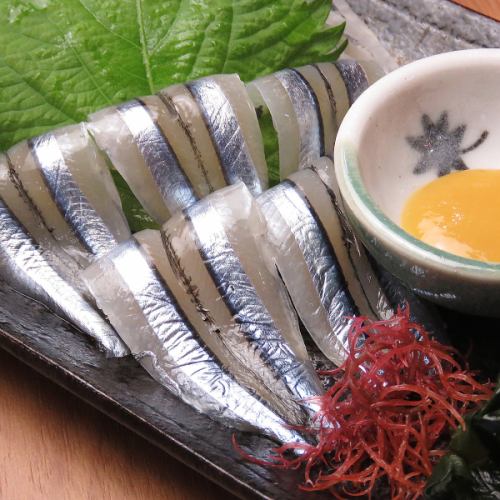 Kibinago生魚片