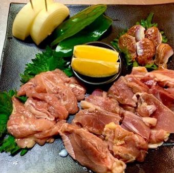 地鶏盛り合わせ（２人前）