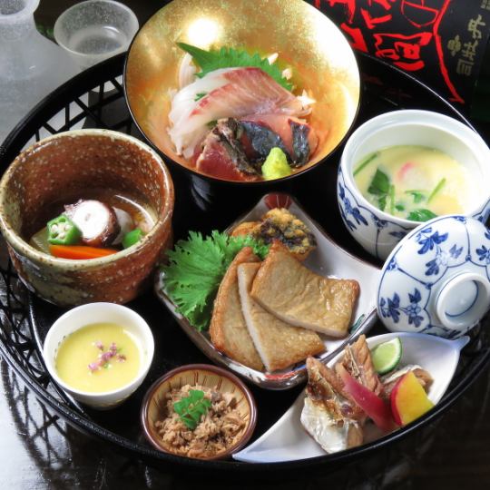 Sunday-only lunch: Izaya Gozen mini course 4,500 yen (tax included)