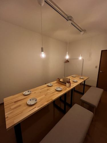 完全個室のテーブル席