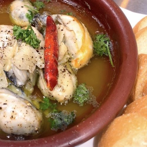 牡蠣のアヒージョ