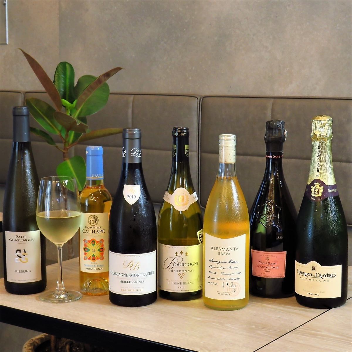 店主はワインソムリエ♪お気に入りのワインを見つけてください