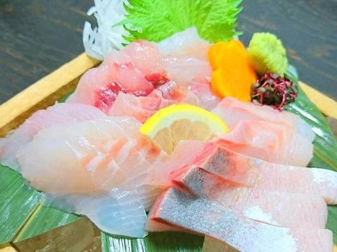 新鮮な島根の地魚を使用。お造りや天ぷらで旬を味わって下さい！