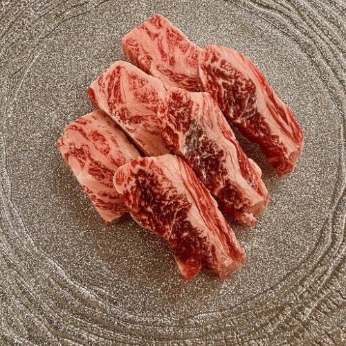 和牛中落ちカルビ