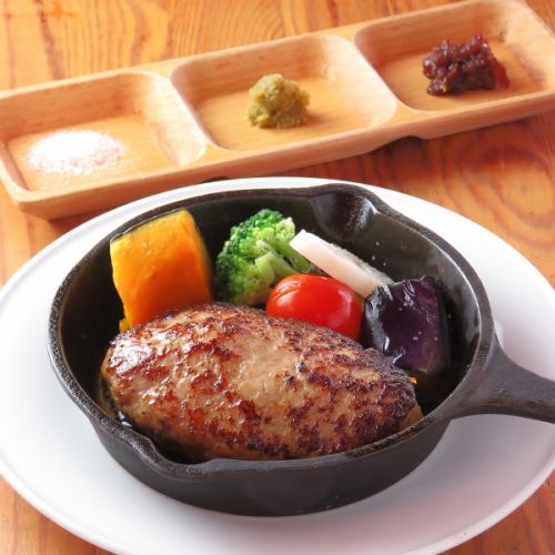 【当店のこだわり！】豚肉料理専門店が選ぶ 林SPFポークハンバーグ